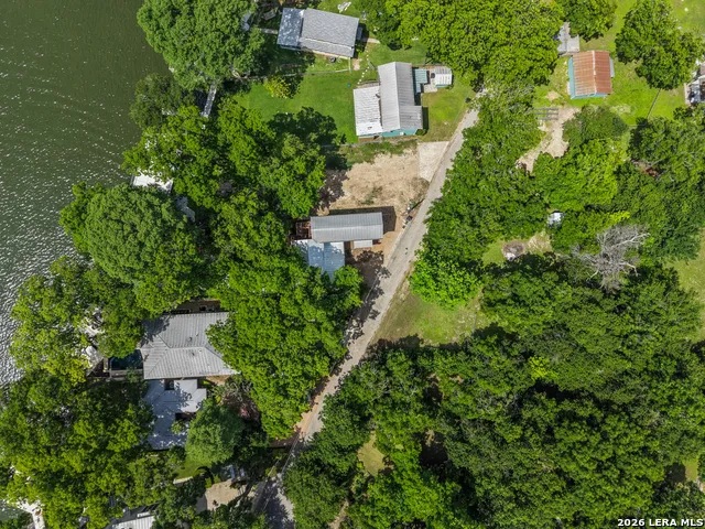 157 LAKE BND McQueeney, TX 78123