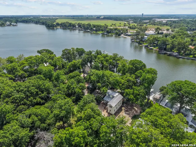 157 LAKE BND McQueeney, TX 78123