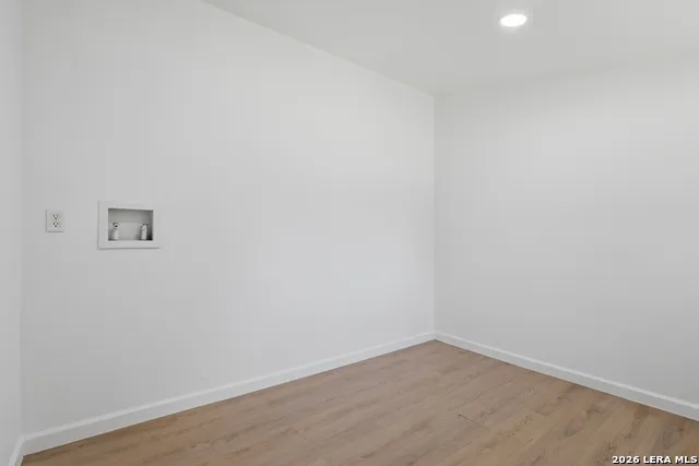 210 W Glenview San Antonio, TX 78228