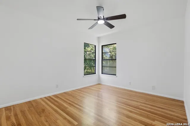 210 W Glenview San Antonio, TX 78228