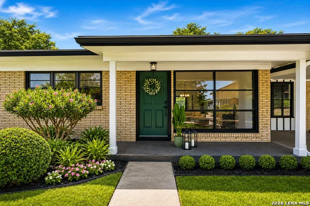 210 W Glenview San Antonio, TX 78228