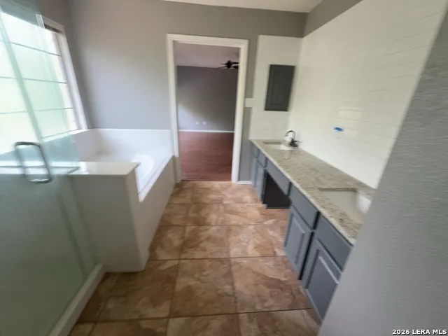11823 Barkston Dr San Antonio, TX 78253