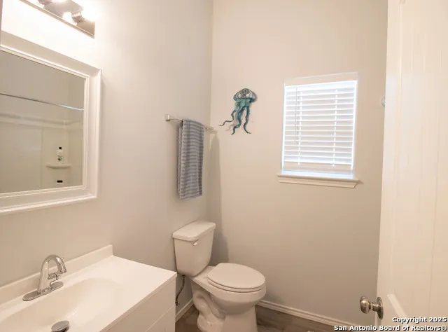 207 Paradise Dr Rockport, TX 78382