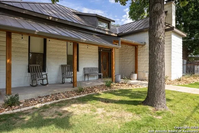 504 6th Comfort, TX 78013