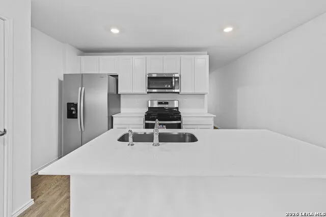 16071 Mahogany Way Elmendorf, TX 78112