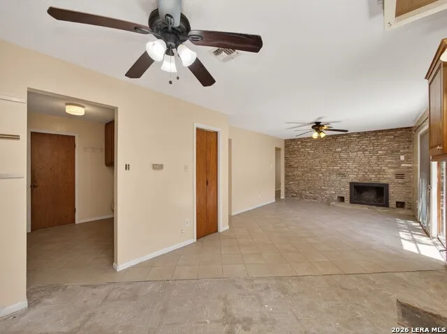 333 Secret Valley Dr Kerrville, TX 78028