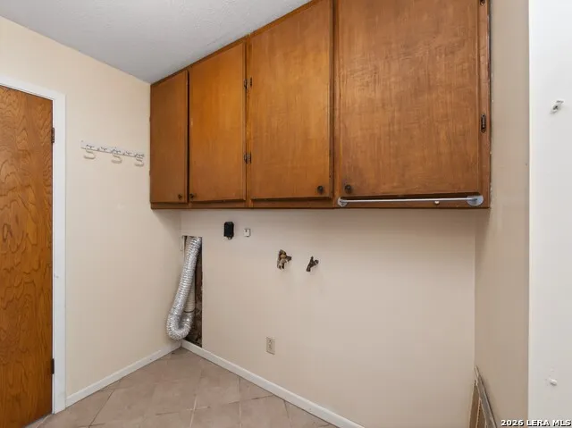 333 Secret Valley Dr Kerrville, TX 78028