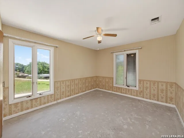333 Secret Valley Dr Kerrville, TX 78028