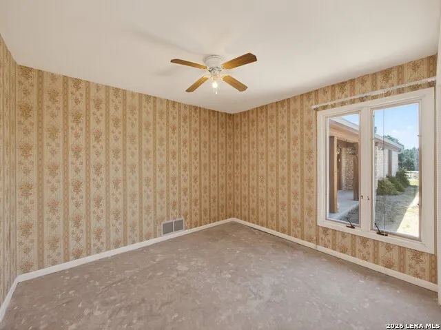 333 Secret Valley Dr Kerrville, TX 78028