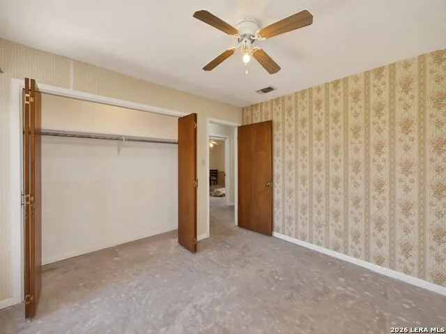 333 Secret Valley Dr Kerrville, TX 78028