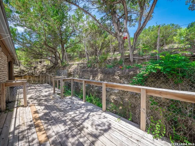 333 Secret Valley Dr Kerrville, TX 78028