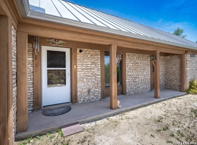 333 Secret Valley Dr Kerrville, TX 78028