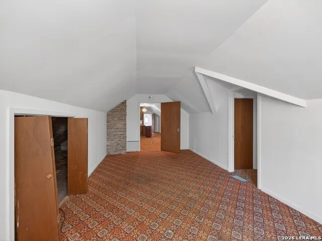 333 Secret Valley Dr Kerrville, TX 78028