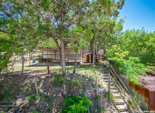 333 Secret Valley Dr Kerrville, TX 78028