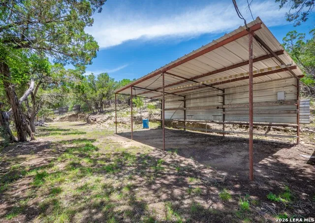 333 Secret Valley Dr Kerrville, TX 78028