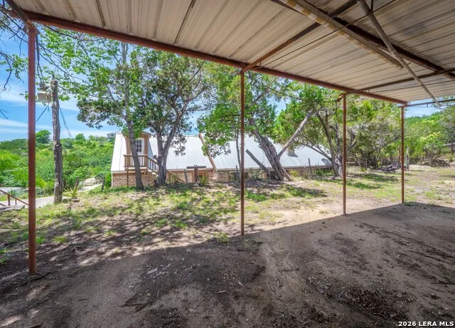 333 Secret Valley Dr Kerrville, TX 78028