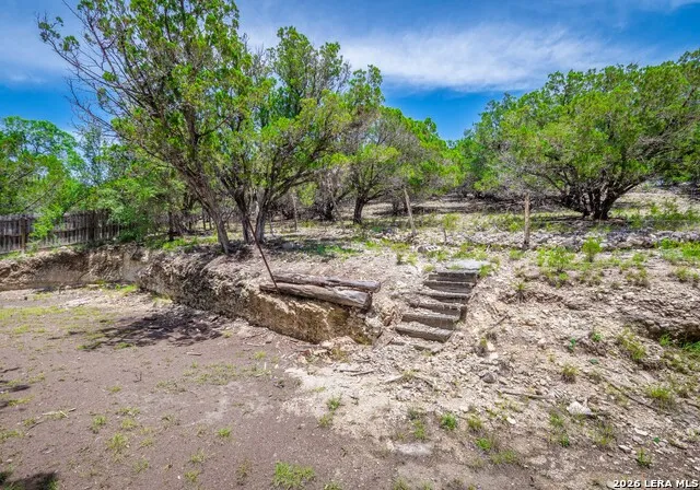333 Secret Valley Dr Kerrville, TX 78028