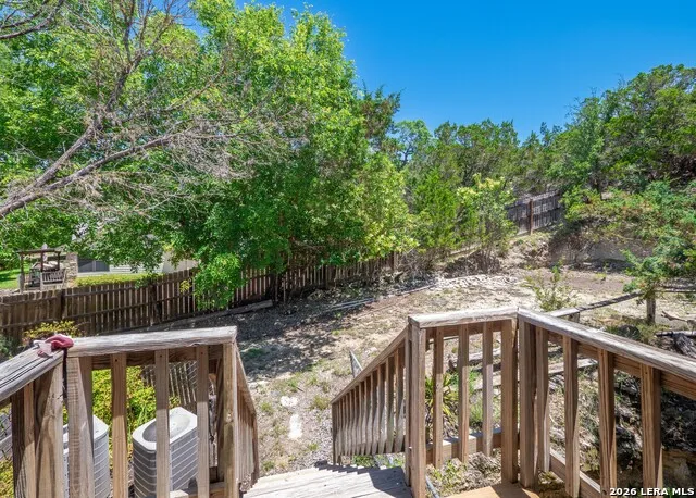 333 Secret Valley Dr Kerrville, TX 78028