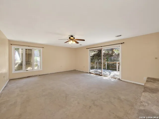 333 Secret Valley Dr Kerrville, TX 78028