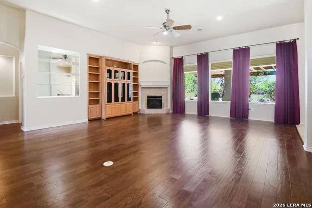 1116 Stagecoach Trl San Marcos, TX 78666