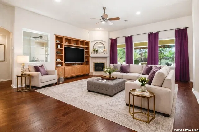 1116 Stagecoach Trl San Marcos, TX 78666