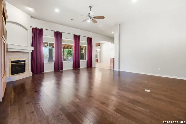 1116 Stagecoach Trl San Marcos, TX 78666