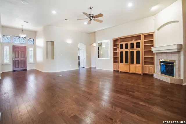 1116 Stagecoach Trl San Marcos, TX 78666