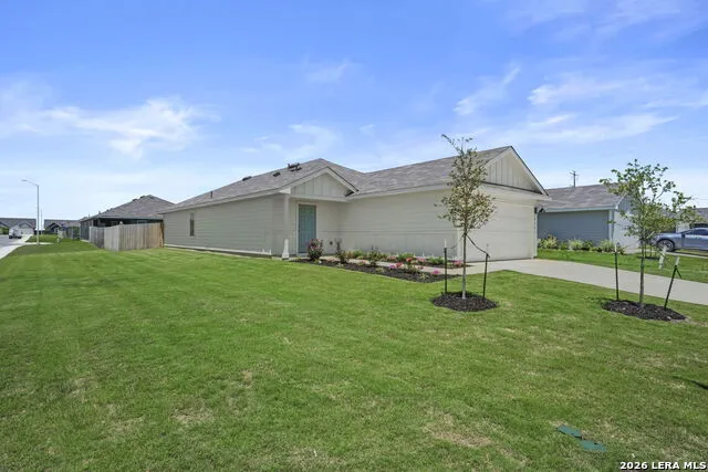 1038 Bold Run Seguin, TX 78155
