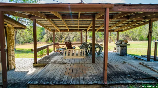 150 Coker Hollow Kerrville, TX 78028