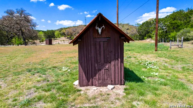 150 Coker Hollow Kerrville, TX 78028