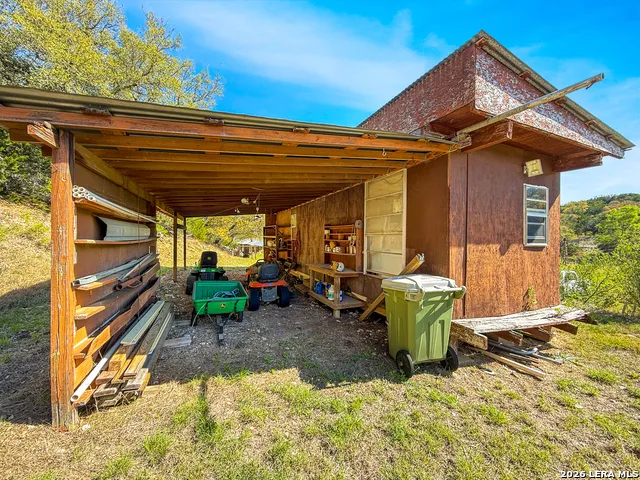 150 Coker Hollow Kerrville, TX 78028