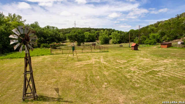 150 Coker Hollow Kerrville, TX 78028