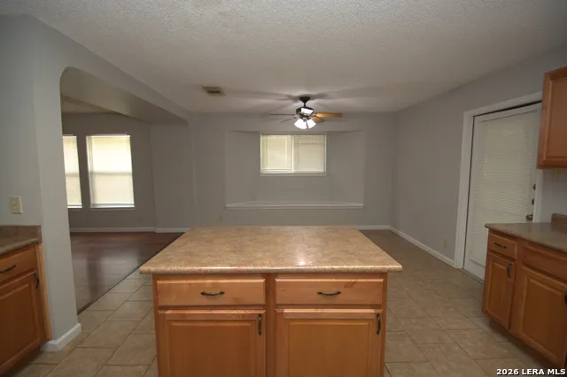 6150 BORDER TRAIL DR San Antonio, TX 78240