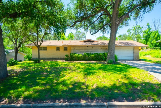 6614 Moss Oak San Antonio, TX 78229