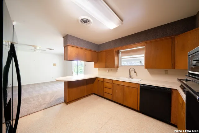 6614 Moss Oak San Antonio, TX 78229