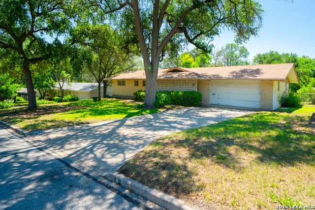 6614 Moss Oak San Antonio, TX 78229