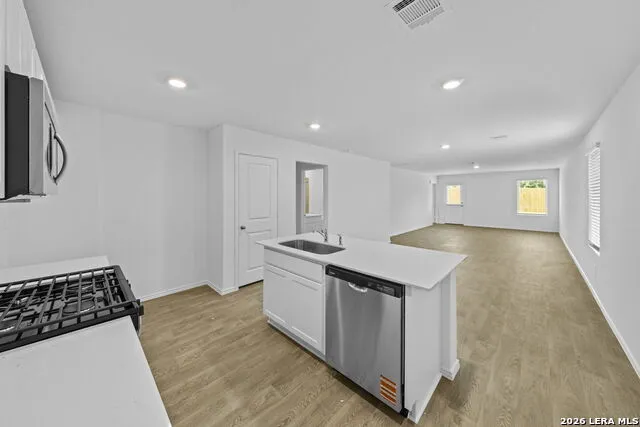 16048 Mahogany Way Elmendorf, TX 78112