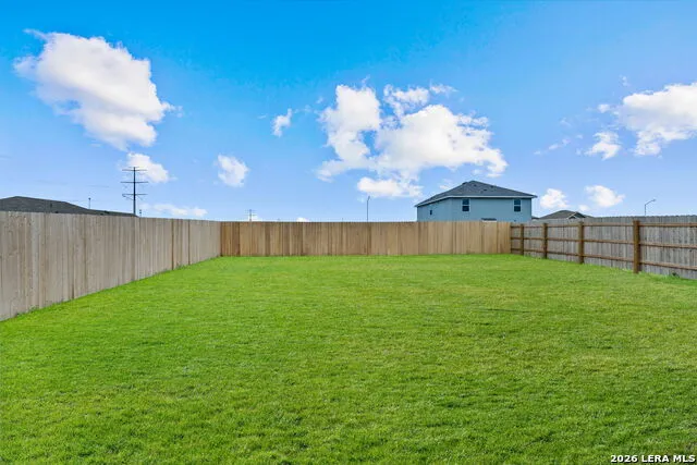 1011 Bold Run Seguin, TX 78155