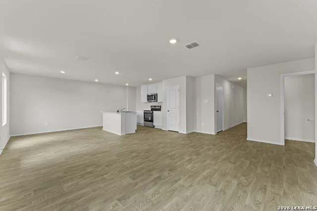 1014 Bold Run Seguin, TX 78155
