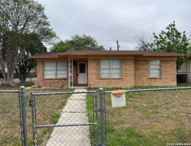 2139 BABS DR San Antonio, TX 78213