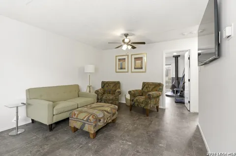 923 Vance Jackson Rd #506