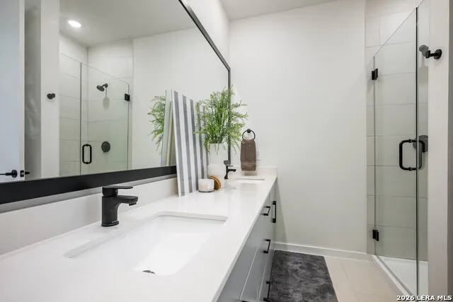 719 E Locust #2108 San Antonio, TX 78212