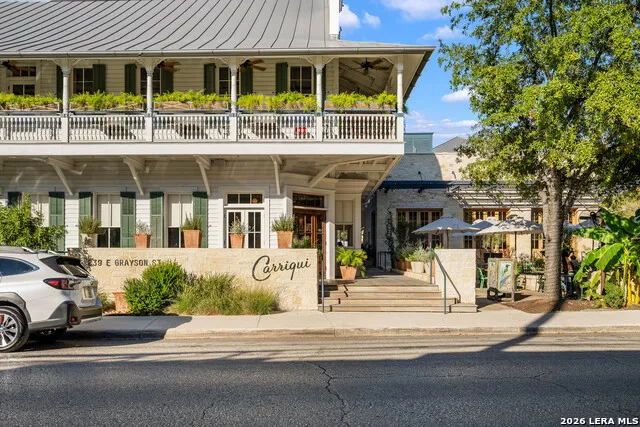 719 E Locust #2108 San Antonio, TX 78212