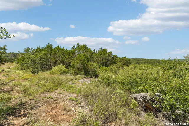 5751 HILLIARD RD San Marcos, TX 78666