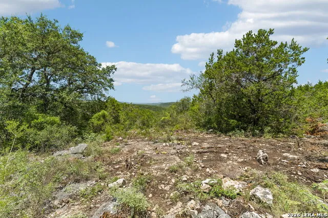 5751 HILLIARD RD San Marcos, TX 78666