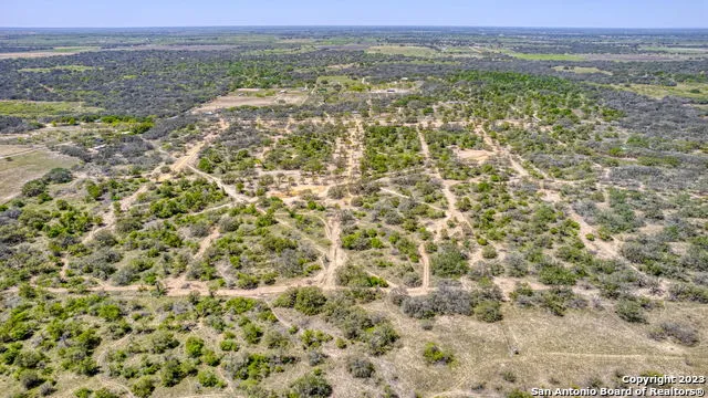 2703 County Road 770 Natalia, TX 78059