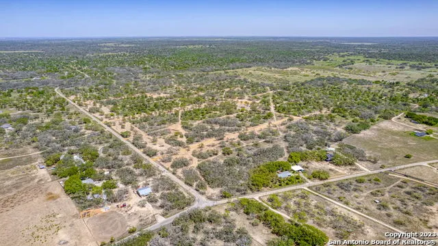 2703 County Road 770 Natalia, TX 78059
