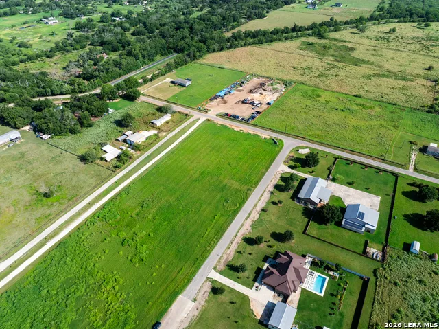 114 COUNTY ROAD 684 Lytle, TX 78052