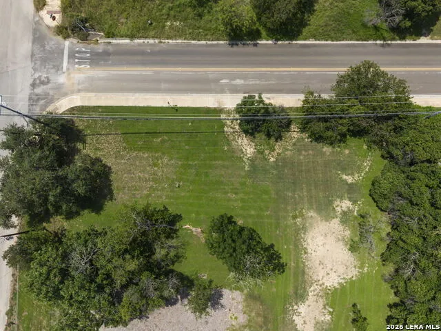 1410 Bishop San Marcos, TX 78666