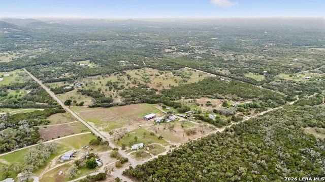 997 GW Edwards Lane Pipe Creek, TX 78063